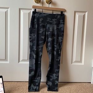7/8 Yogalicious Camo Leggings